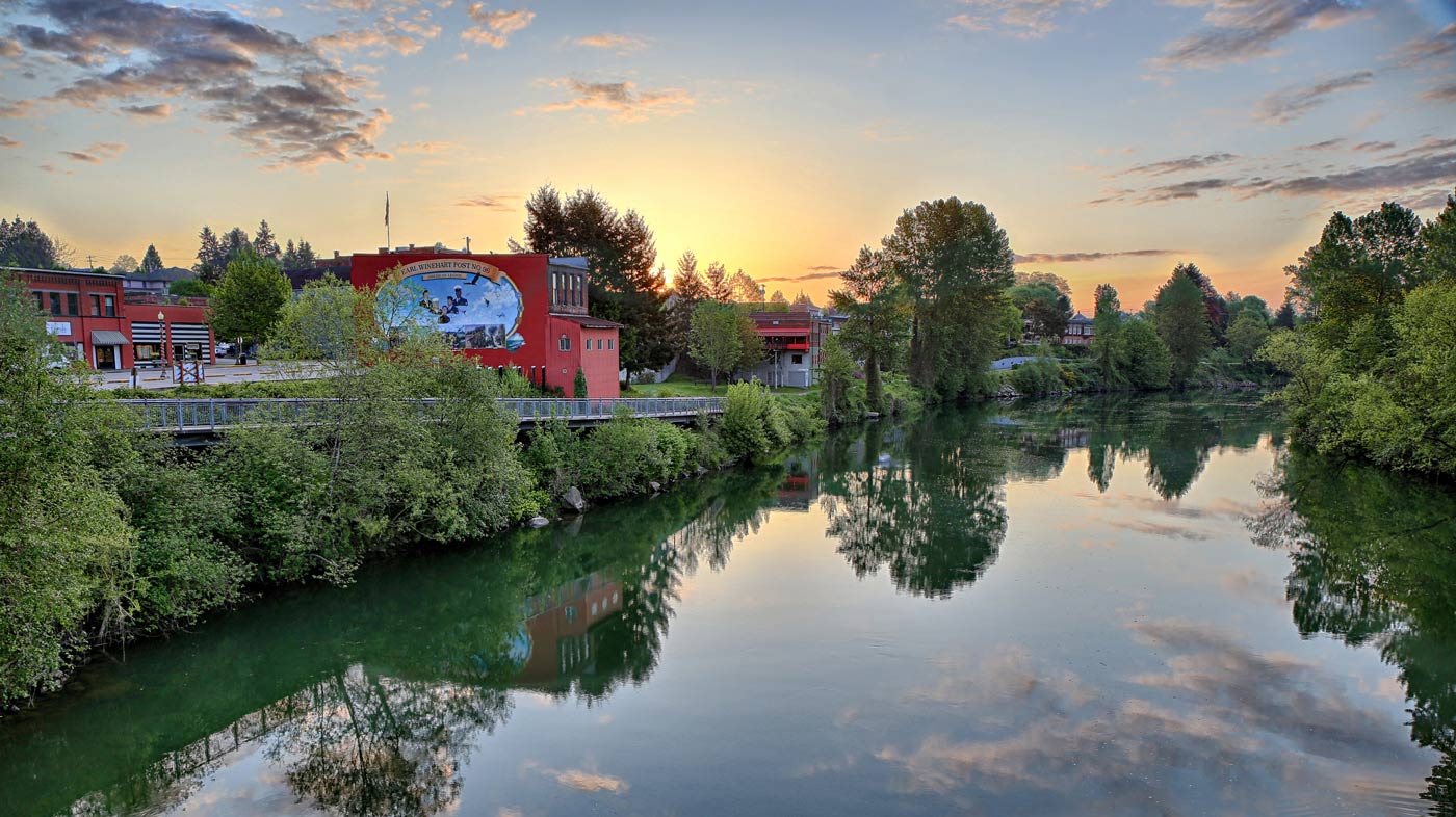 We make moving stress-free, simple, and fast for families and businesses in Snohomish, WA